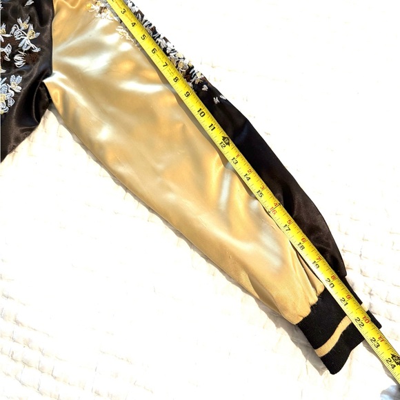 Asian inspired gold and black embroidered silky bomber jacket - Picture 8 of 9